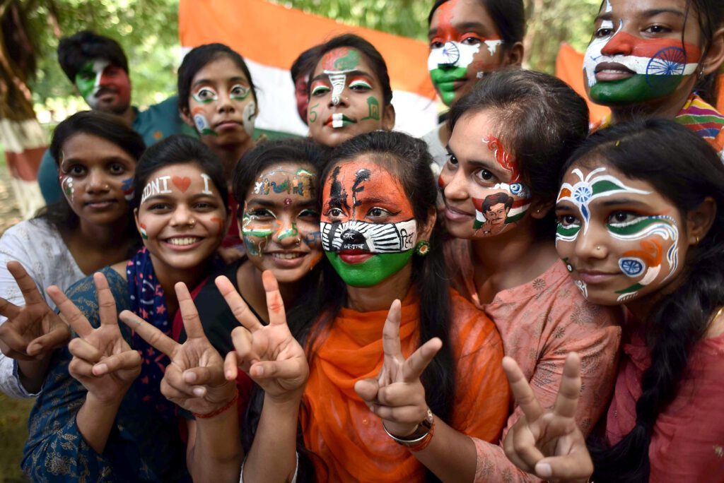 Independence Day: భారత్‌లో ఘనంగా 75వ స్వాతంత్య్ర దినోత్సవ వేడుకలు