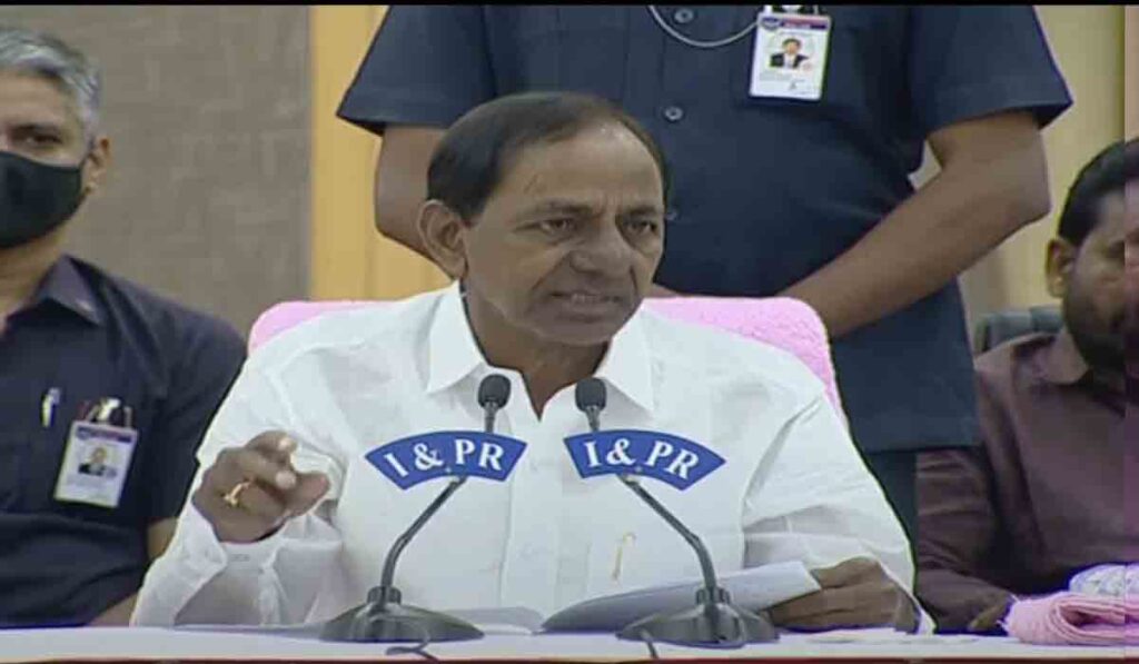 CM KCR